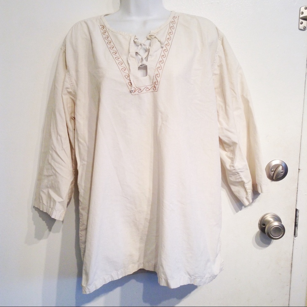 🌟5 for $25🌟Beachy Embroidered Tunic Top